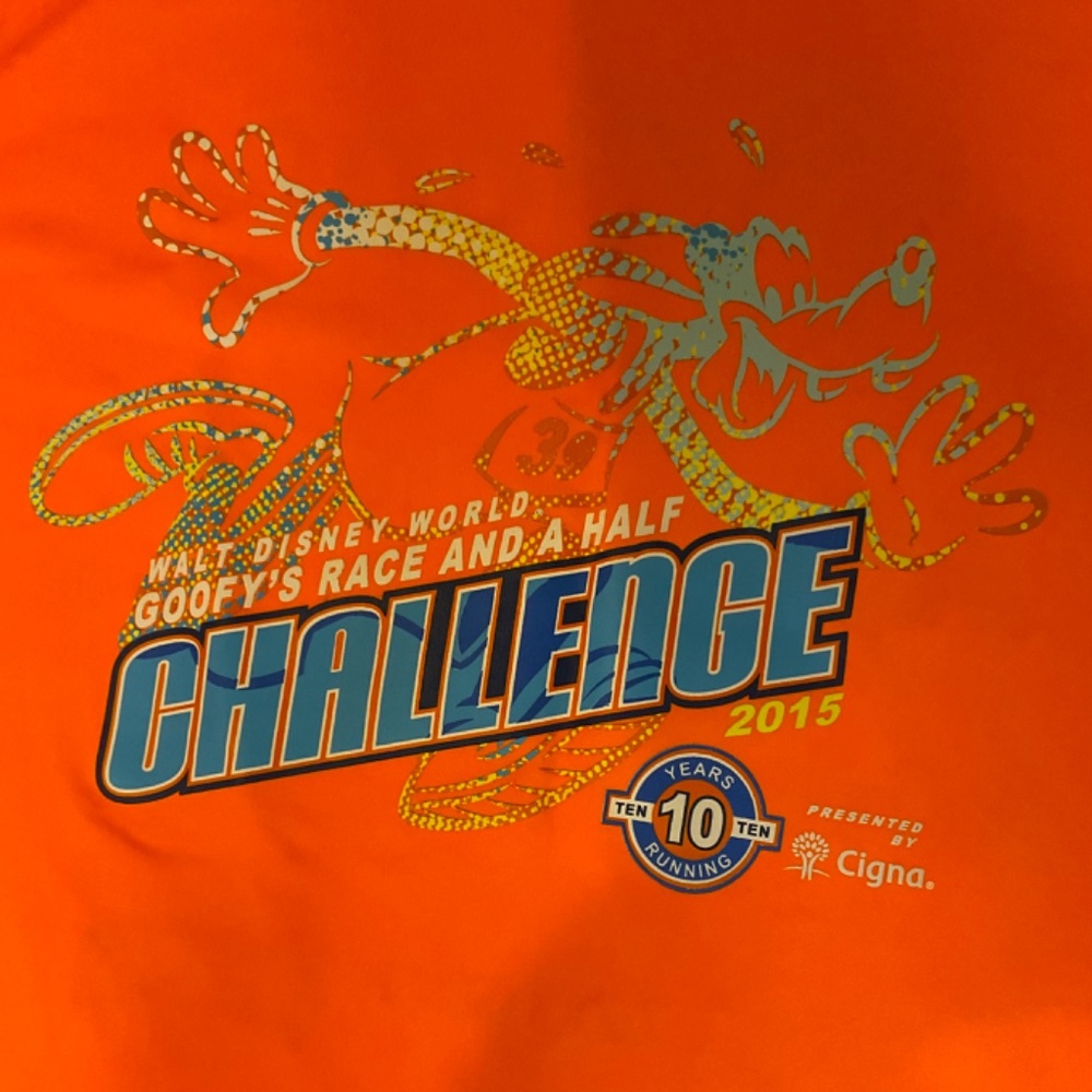 *BRAND NEW/NEVER WORN* Run Disney Unisex M 2015 Goofy's Race and a Half